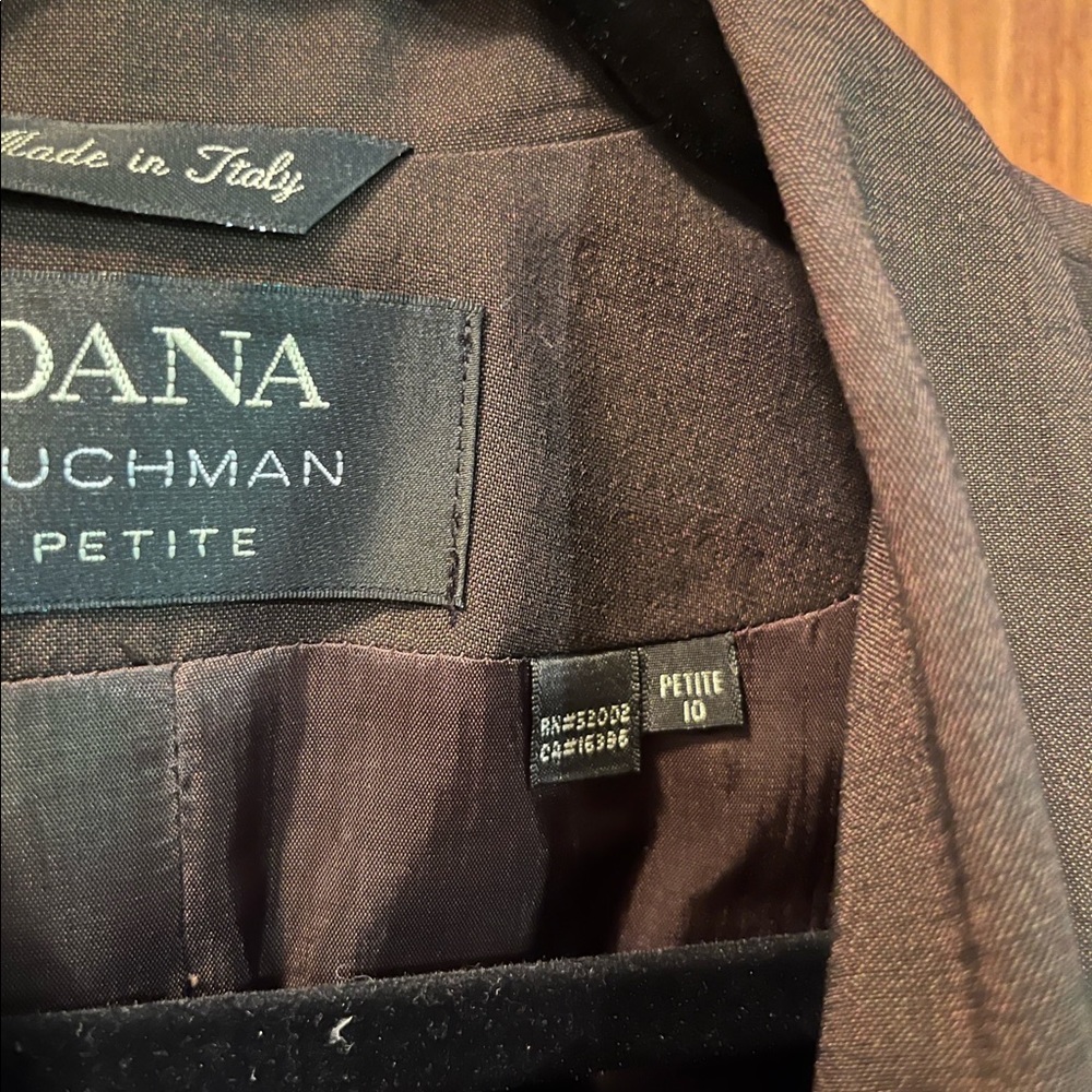 Dana Buchman brown blazer - Picture 6 of 11